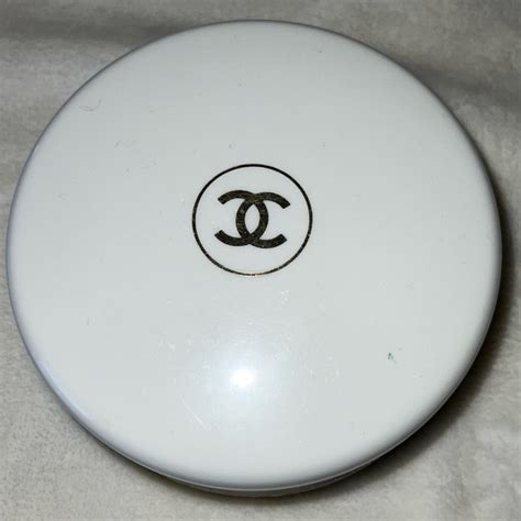 vintage chanel dusting powder|chanel loose powder no 12.